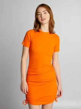 Vestido de canalé con cordones en los laterales - NARANJA